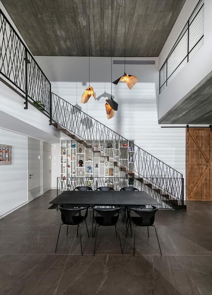 מעקה ברזל בעיצוב מודרני – סולם יעקב