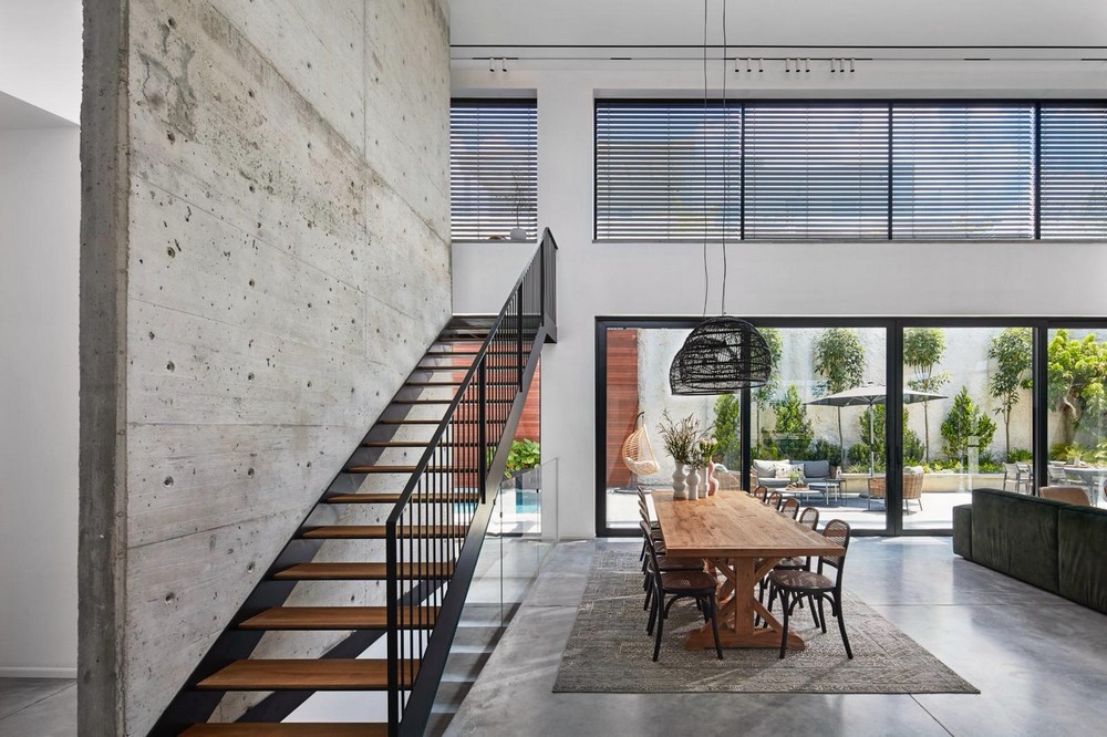 מעקה ברזל דקורטיבי לבית פרטי - סולם יעקב