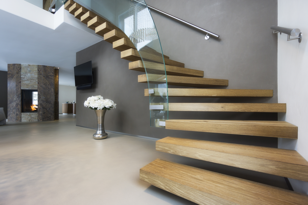 הדרך הנכונה להשתמש במעקות ובמדרגות לעיצוב משרדים